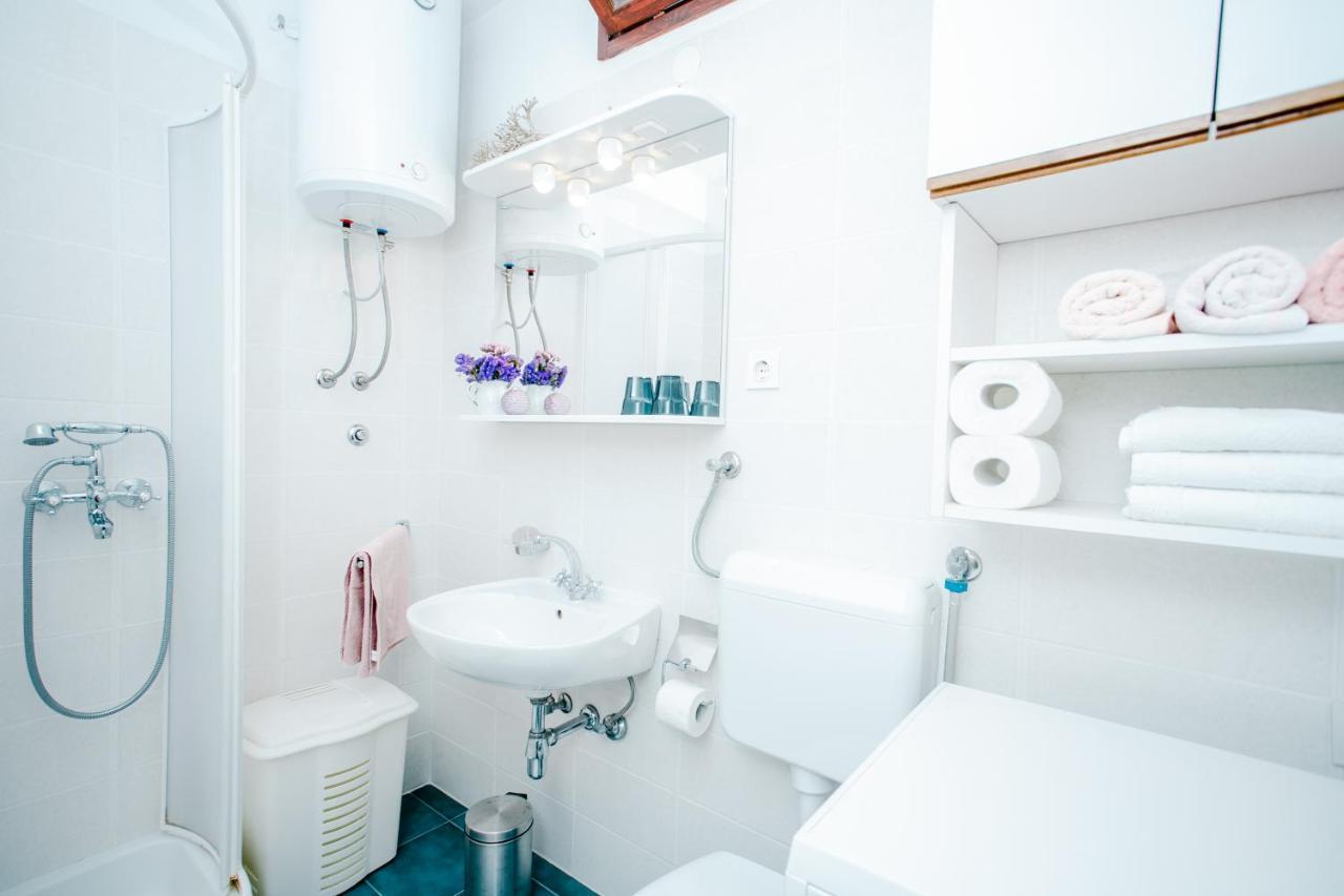 Apartman Uz More Вис Экстерьер фото